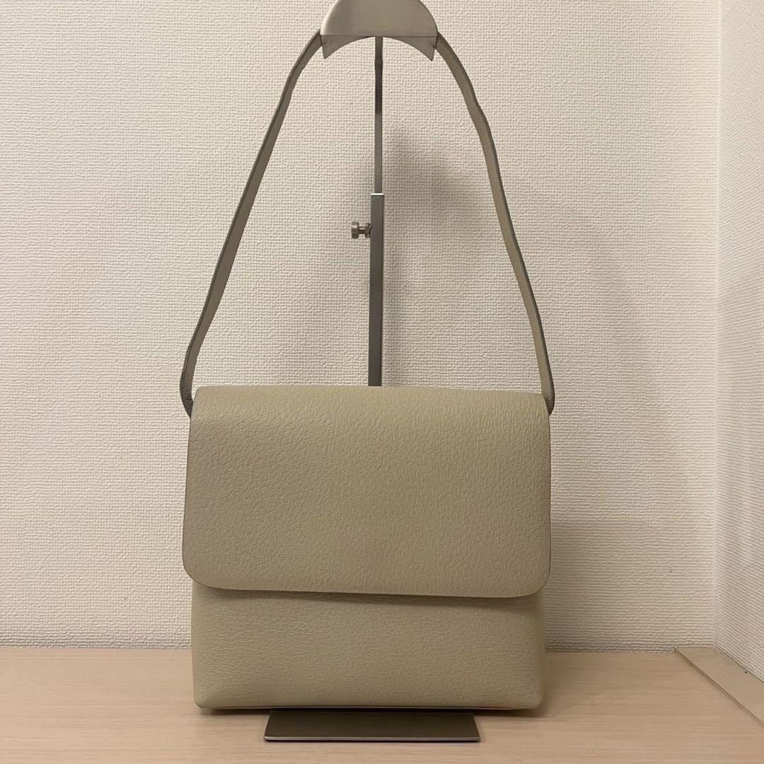 GUCCI グッチ ベージュ レザー ショルダーバッグ 入学式