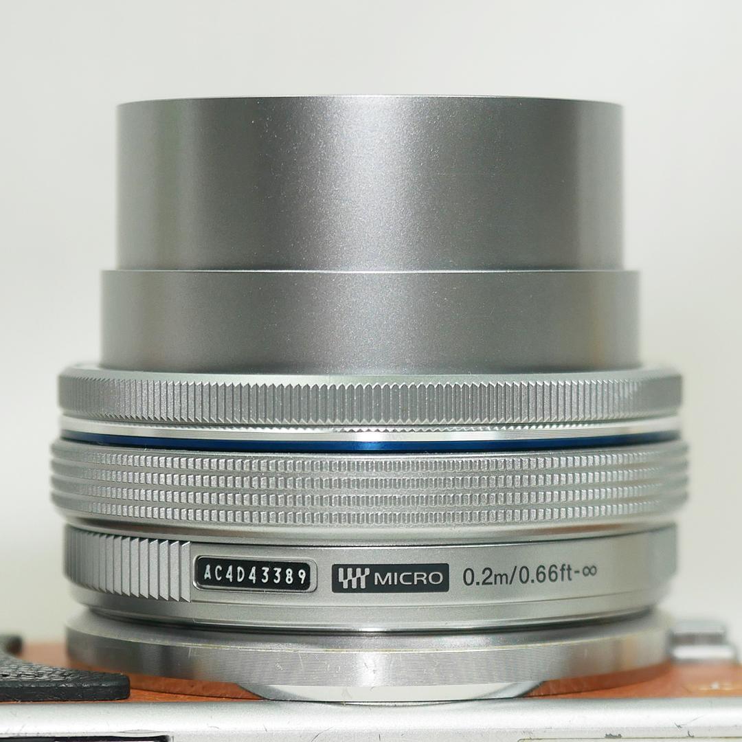 オリンパス 電動パンケーキレンズ M.ZUIKO 14-42mm シルバー