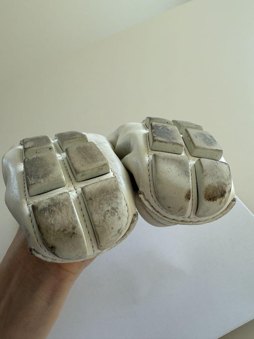 PRADA ホワイト ローファー フラットシューズ 36.5