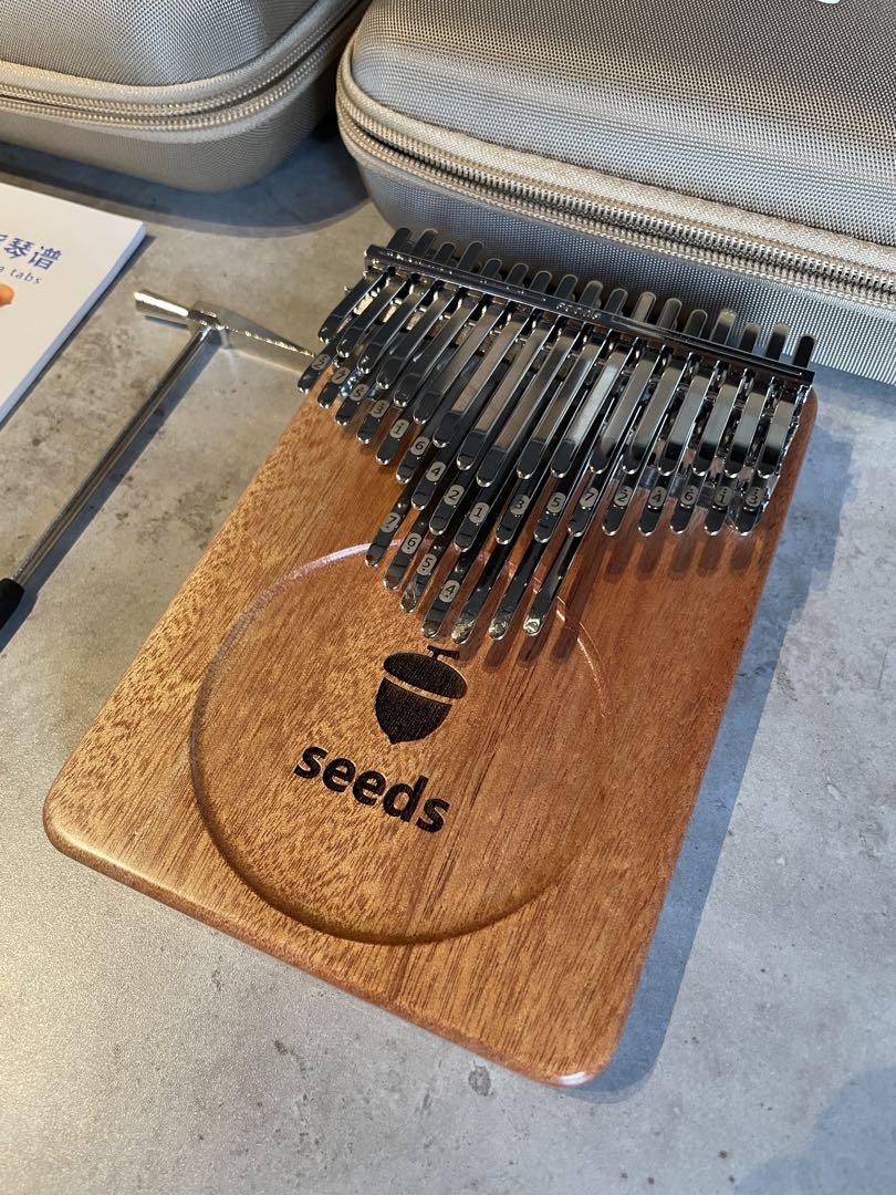 seeds 41key クロマティックカリンバ　新品 Amazon | seeds カリンバ 41キー 軽量 親指ピアノ 初心者セット