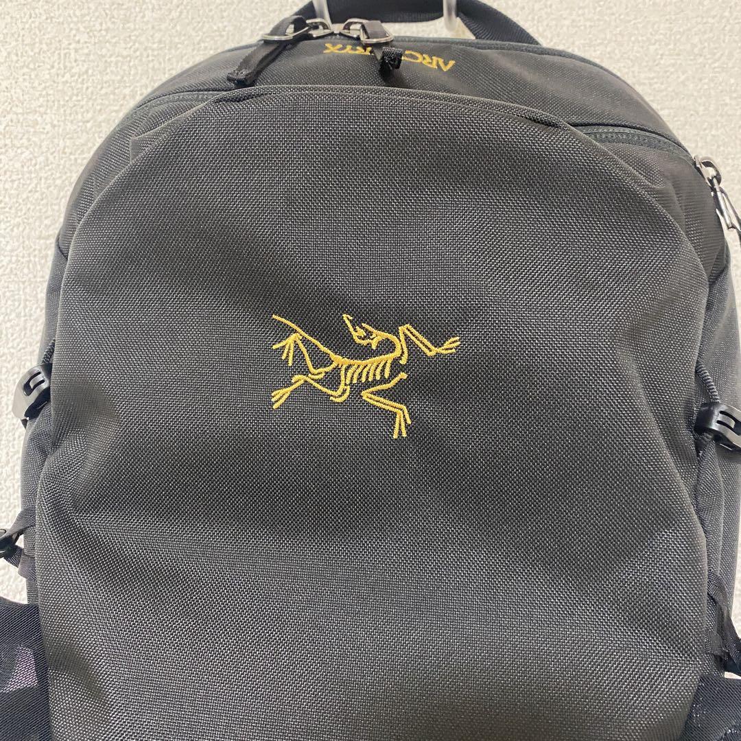 ほぼ未使用Arc'teryx Mantis 16 Backpack