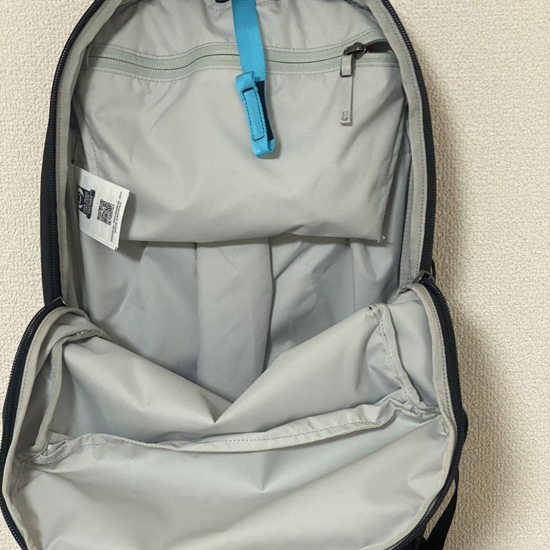 ほぼ未使用Arc'teryx Mantis 16 Backpack