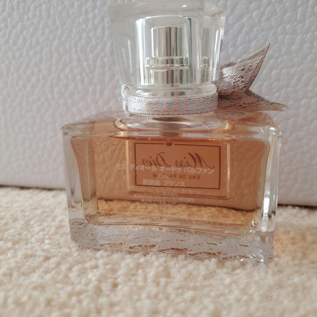 Miss Dior Eau de Parfum ミスディオール
