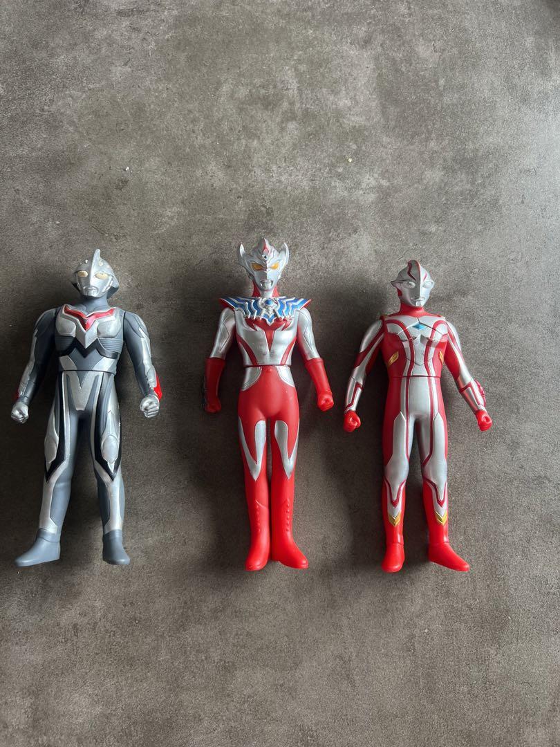 ウルトラマンフィギュア 3体セット - メルカリ