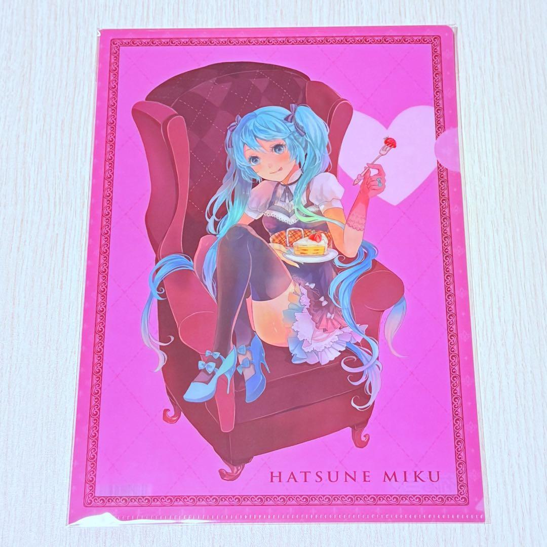 初音ミク A4 クリアファイル lllustration by 櫻木けい - メルカリ