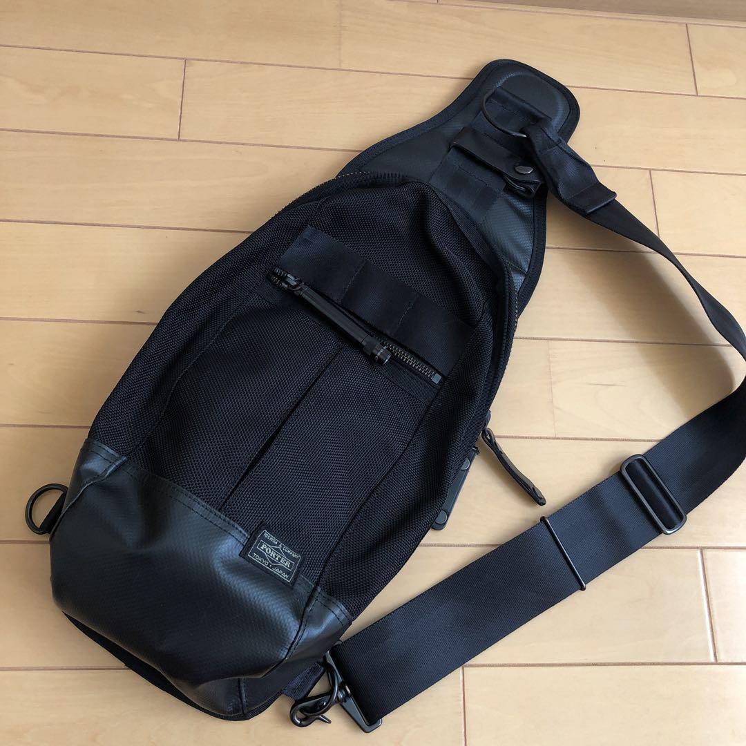 吉田かばん　斜め掛けバック