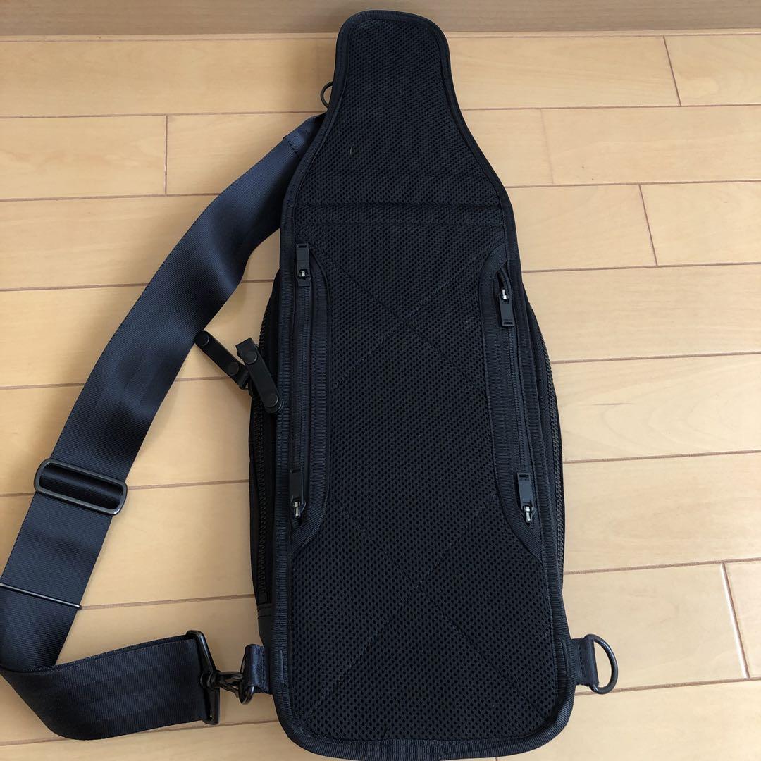 吉田かばん　斜め掛けバック