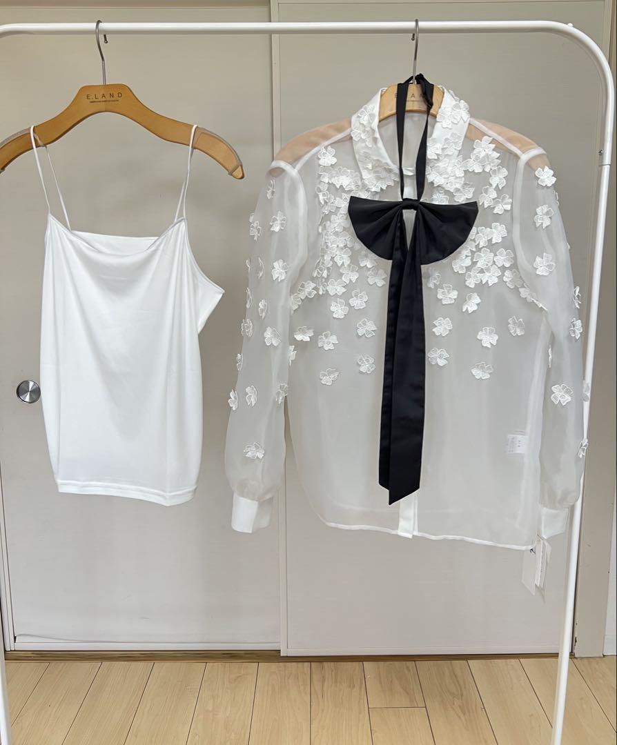 RE.MUSE 3D FLOWER ORGANDY BLOUSE