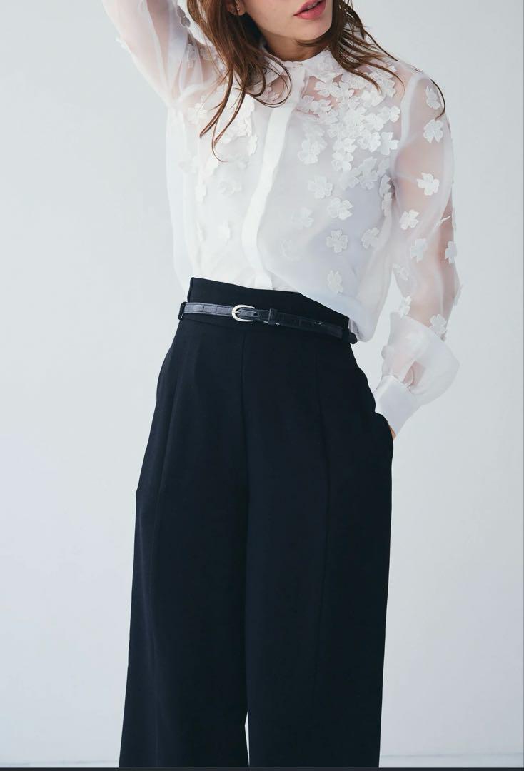 RE.MUSE 3D FLOWER ORGANDY BLOUSE