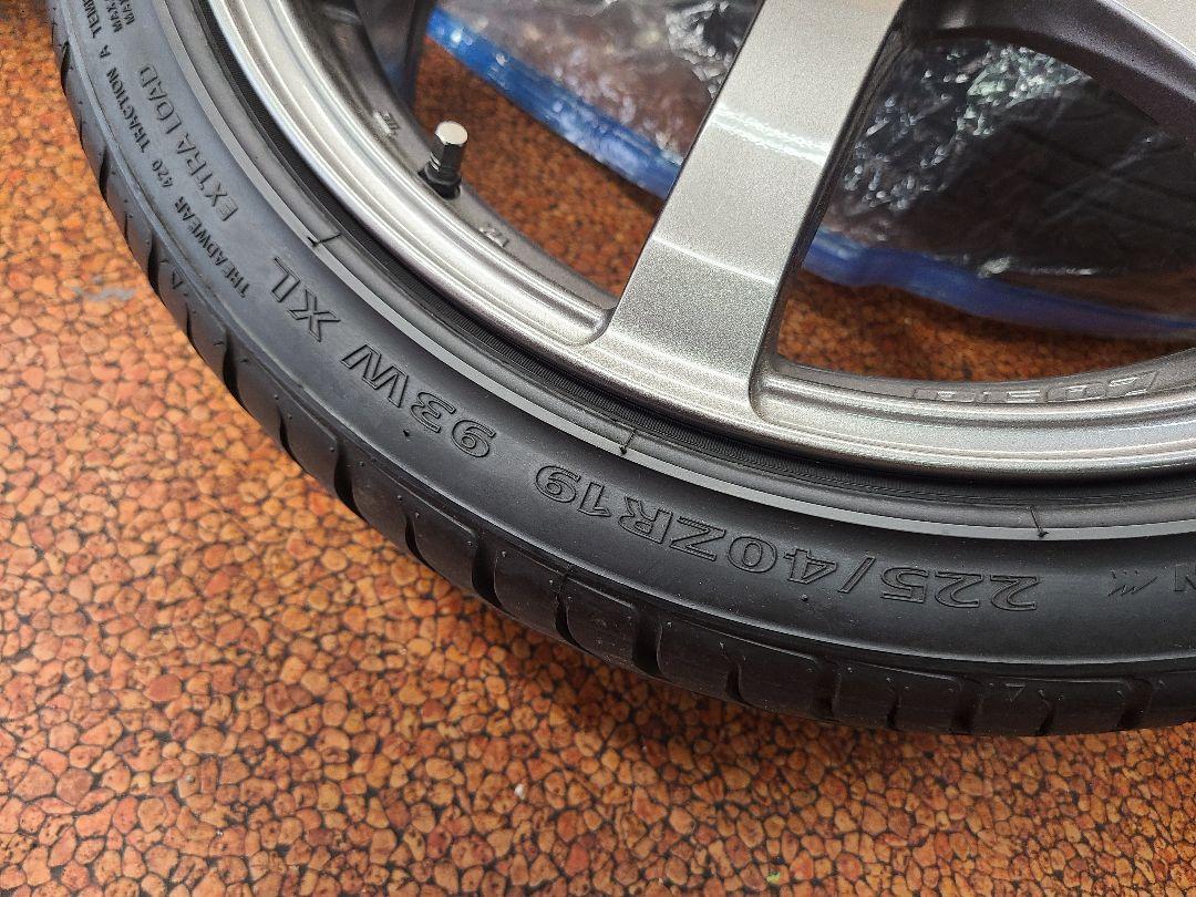 レトリバー。 ENKEI PF07 19インチ8.5Jホイール