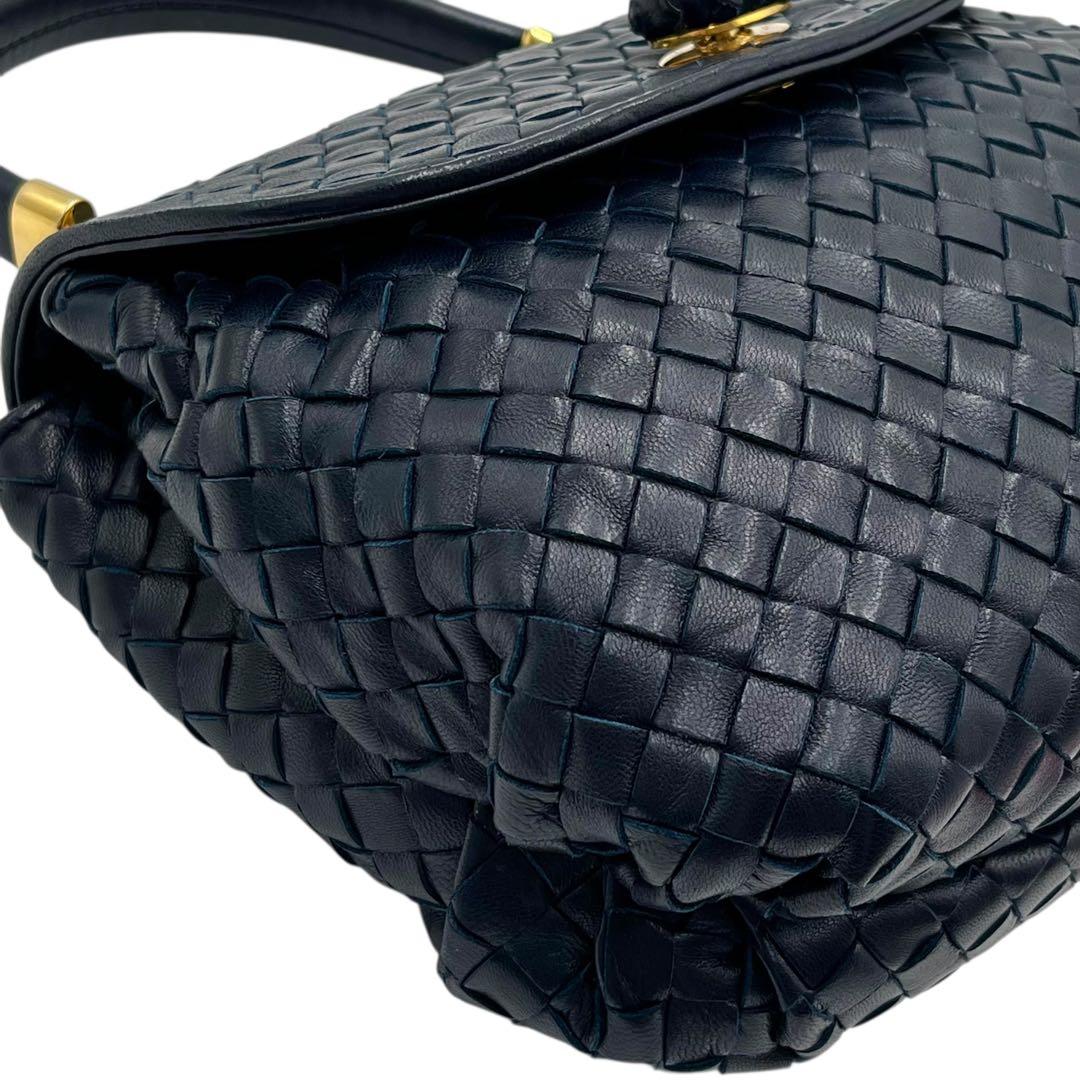 【美品】BOTTEGA VENETA ボッテガヴェネタ　ショルダーバッグ レディース