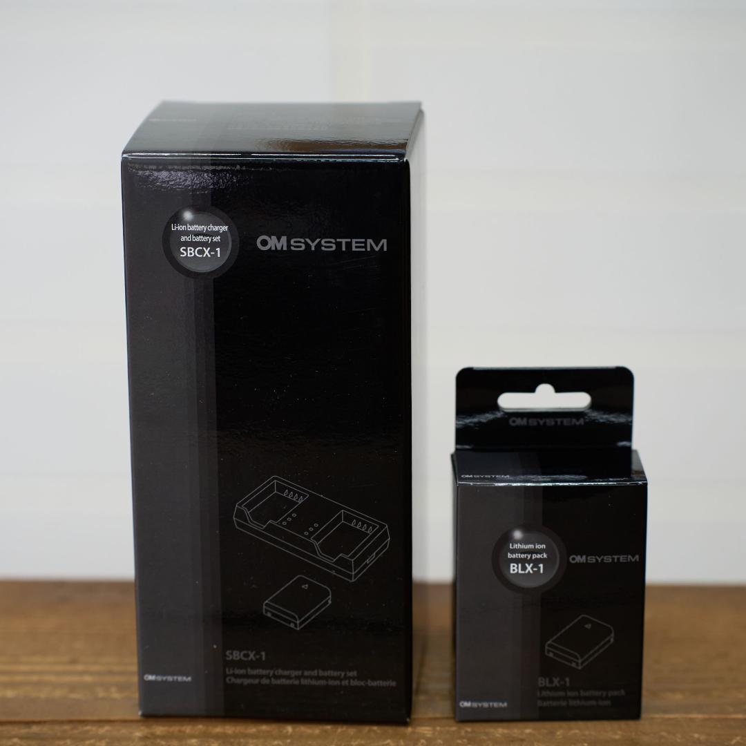 シンプルライフ OM SYSTEM SBCX-1 バッテリーチャージャー バッテリーセット 100％品質保証！