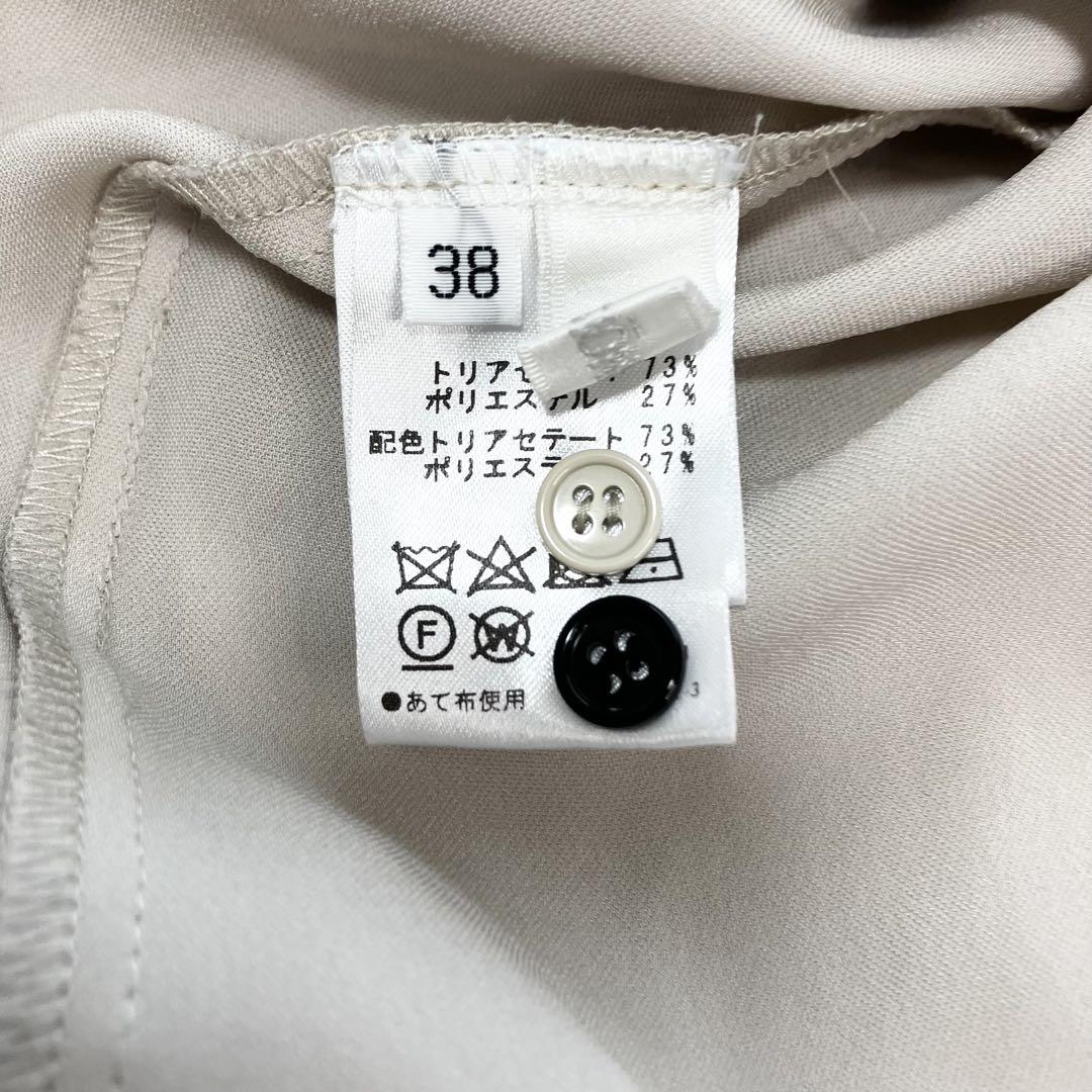 美品✨パシオーネ　リボンタイバイカラーブラウス バンドカラー グレージュ とろみ