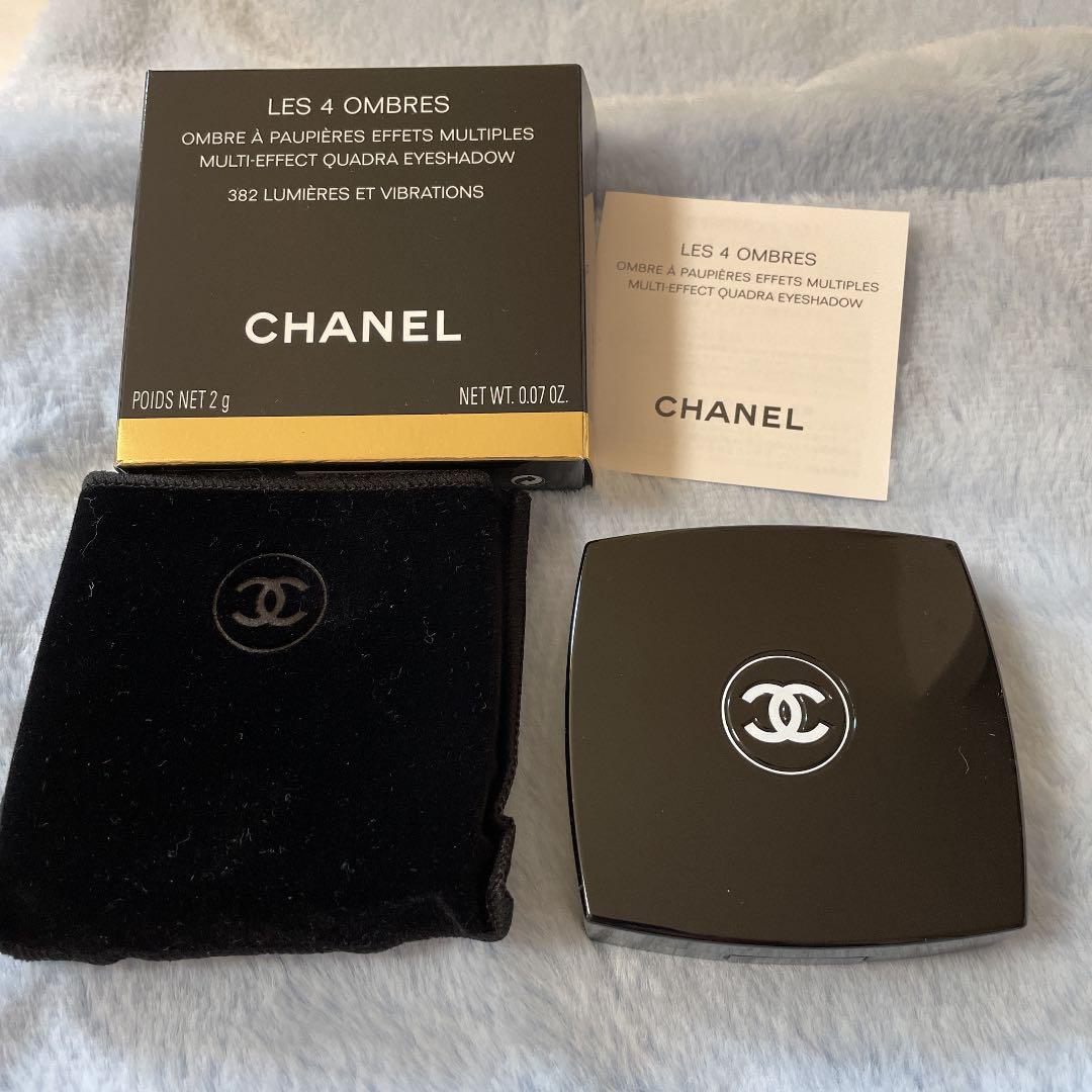 CHANEL♡レ キャトル オンブル 382 ルミエール エ ヴィブラシオン