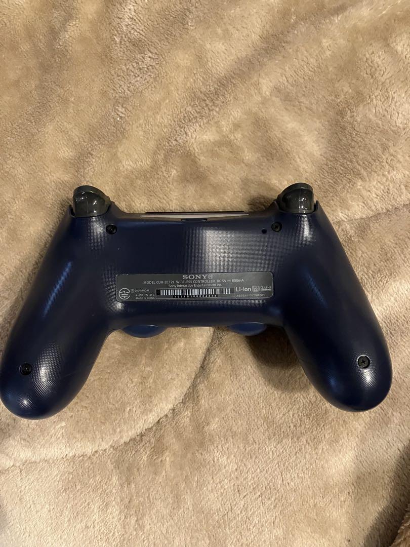 PlayStation 4 本体 + コントローラー(青)
