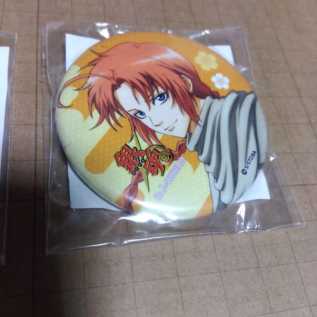 銀魂　J-WORLD　銀時アクリルストラップ　神威缶バッジ。