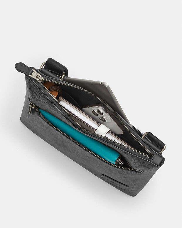 シグネチャー ショルダーバッグ黒