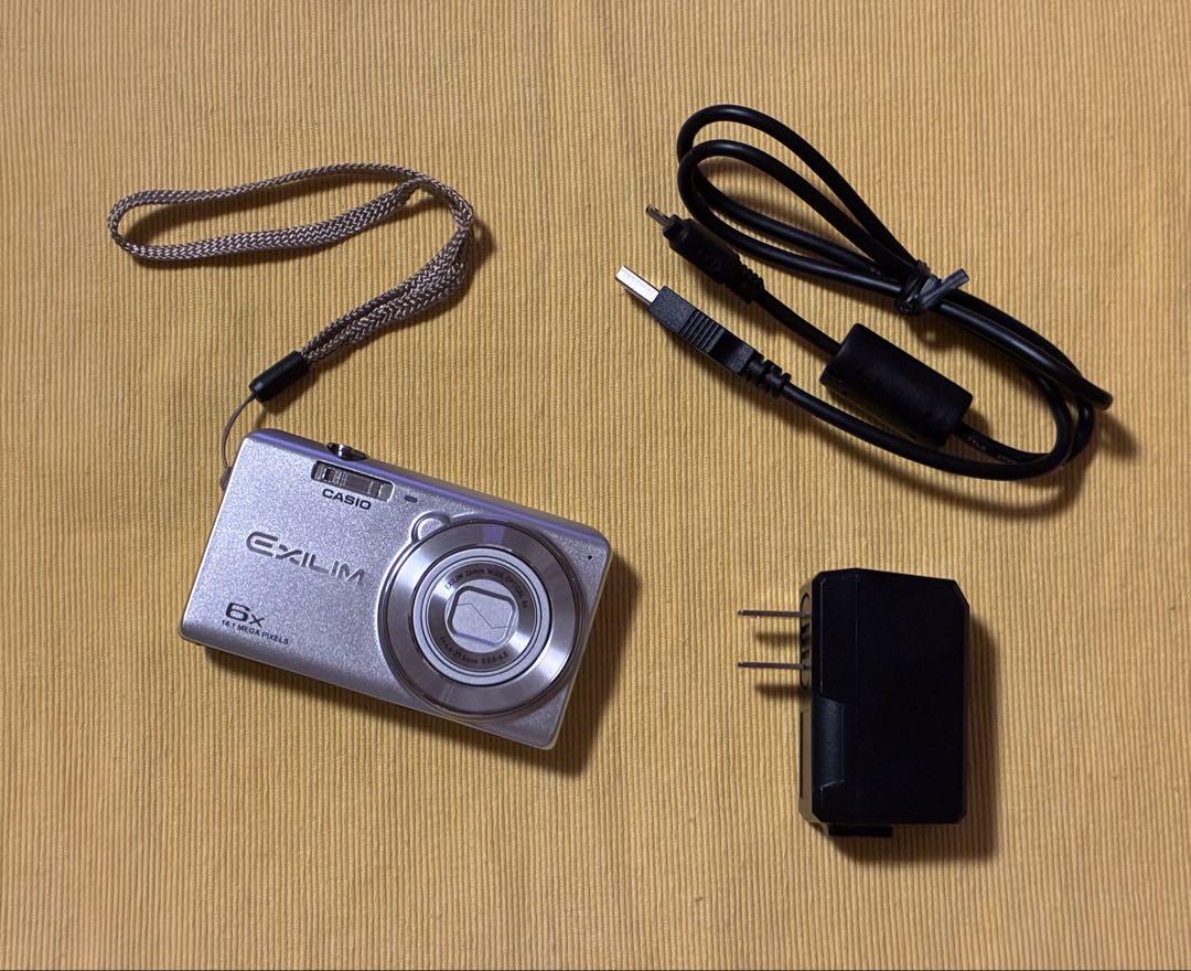 【美品•貴重】CASIO EXILIM EX-Z920 シルバー(動作確認済)