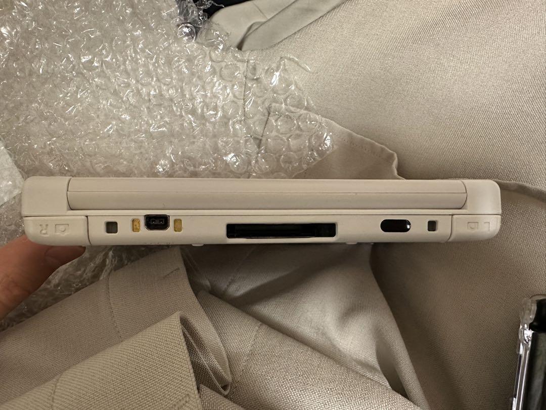 ニンテンドー3DS LL 本体　ネネデラックス