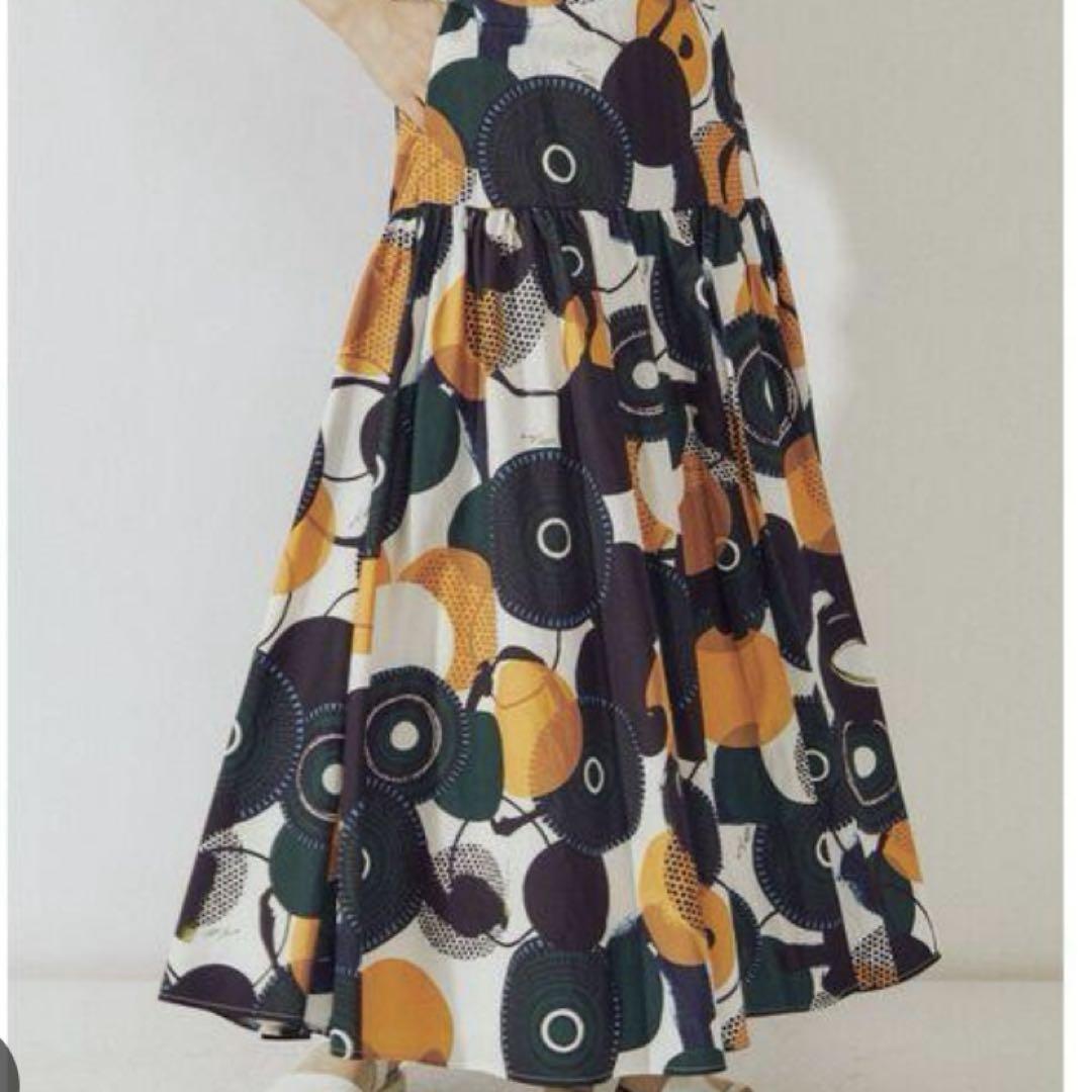 スカート UN3D CIRCLE DOT PATTERN SK