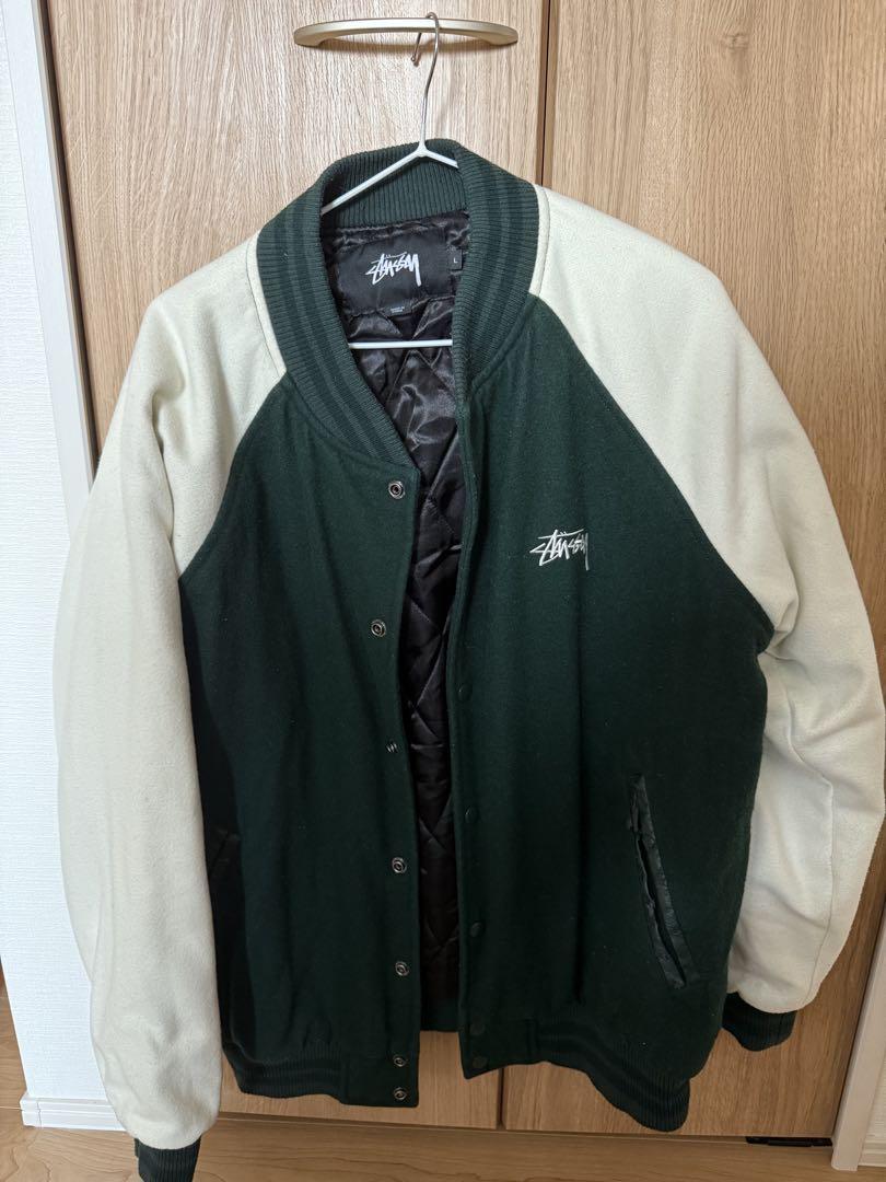 Stussy スタジャン ダークグリーン/ホワイト - メルカリ