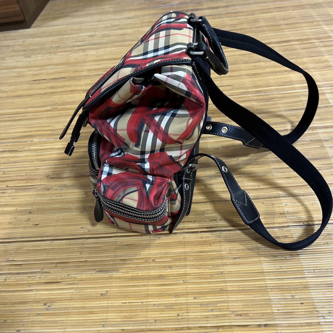 セール(SALE)開催中！ファッション通販 BURBERRY 赤・ベージュ・黒 リュック・バックパック チェック柄 バッグ