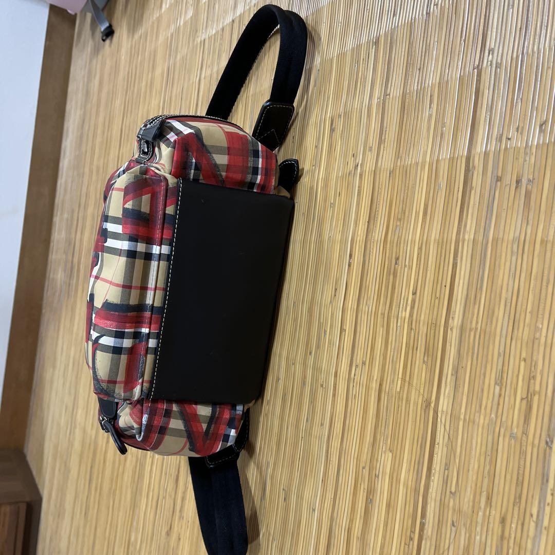 【新作からSALEアイテム等お得な商品満載】 BURBERRY チェック柄 赤・ベージュ・黒 リュック・バックパック バッグ