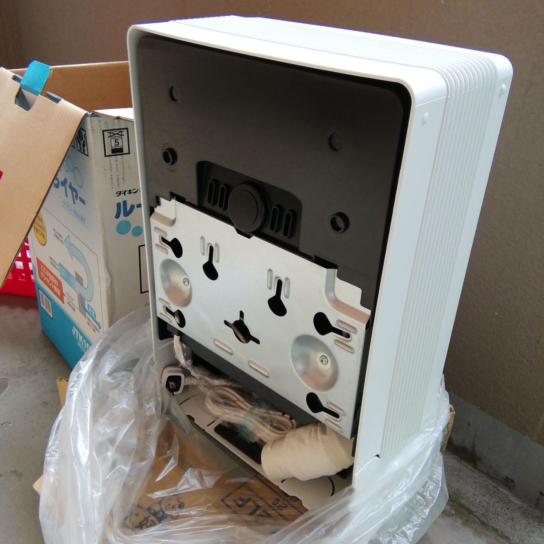 国産日本製 DAIKIN JTK10BS-W 新品 GmoCc-m30600436592 ダイキン ルームドライヤー 特価超歓迎