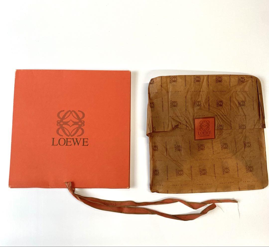 LOEWE 花柄 シルクスカーフ オリジナルボックス付き