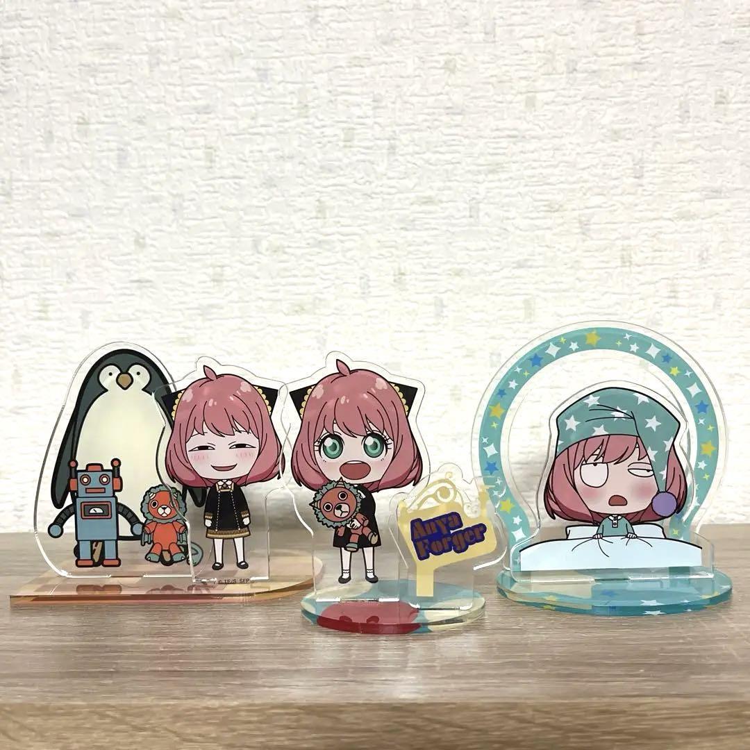 SPY×FAMILY しまむら　新品　ポーチ　アクリルスタンド スパイファミリー』アーニャたちの新作アイテムがしまむら店舗