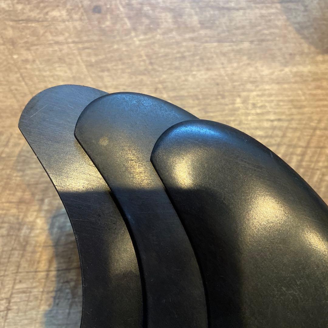 Ofishlサーフボードフィン 黒 旧式Ofishl トライフィンセット Ofishlサーフボードフィン 黒 旧式Ofishl トライフィンセット Ofishl