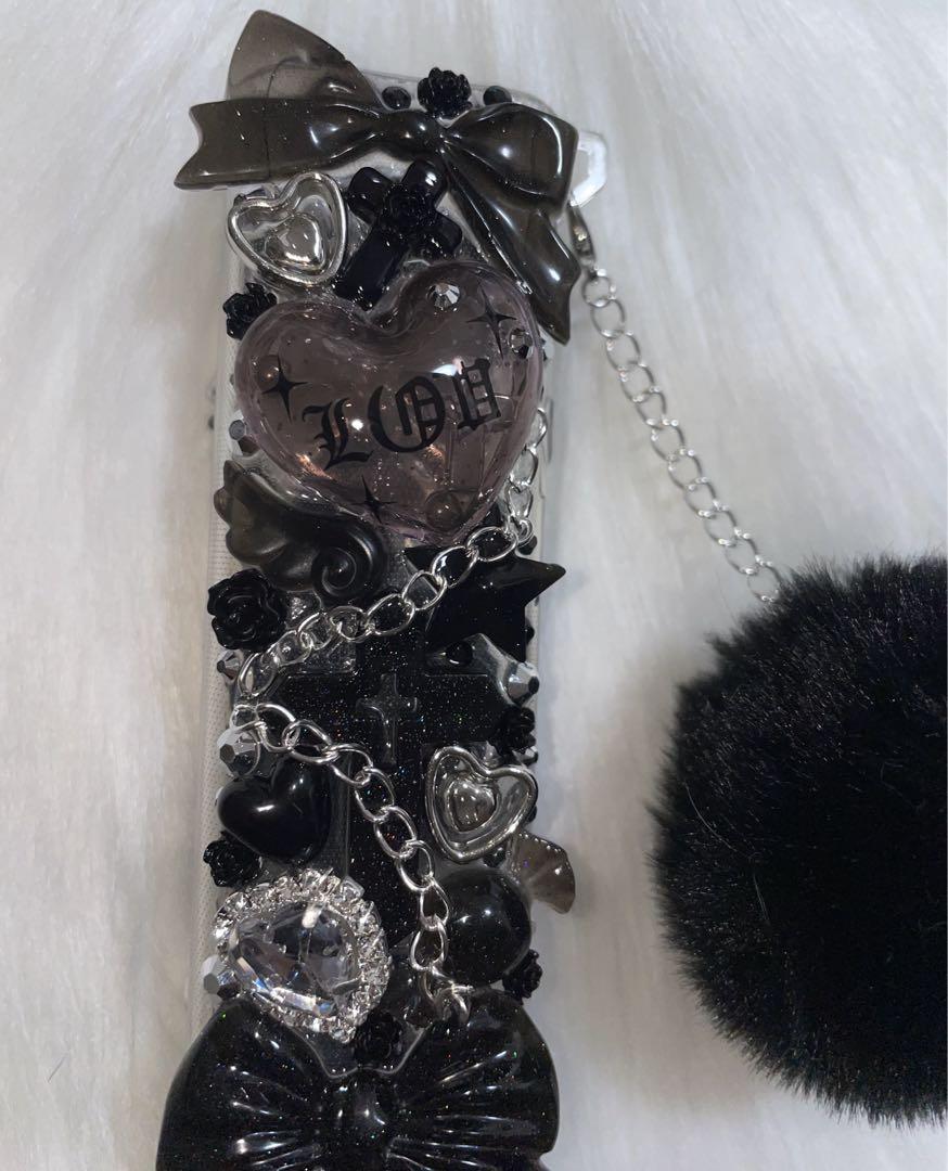 iQOSケース デコ black×silver ファー付き 【61】 iQOSケース デコ black×silver ファー付き【01】 - メルカリ