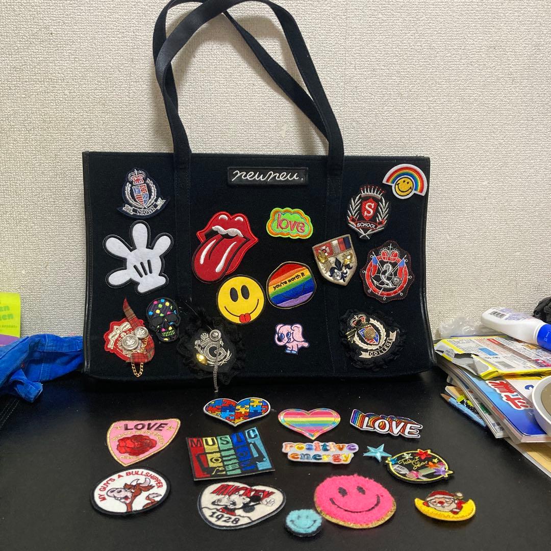 newneu. ニューニュー ショルダーバッグ ワッペン大量