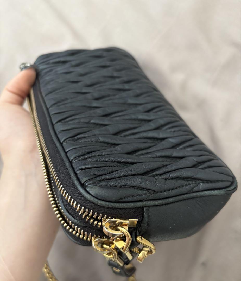 MIU MIU ブラック キルティング バッグ