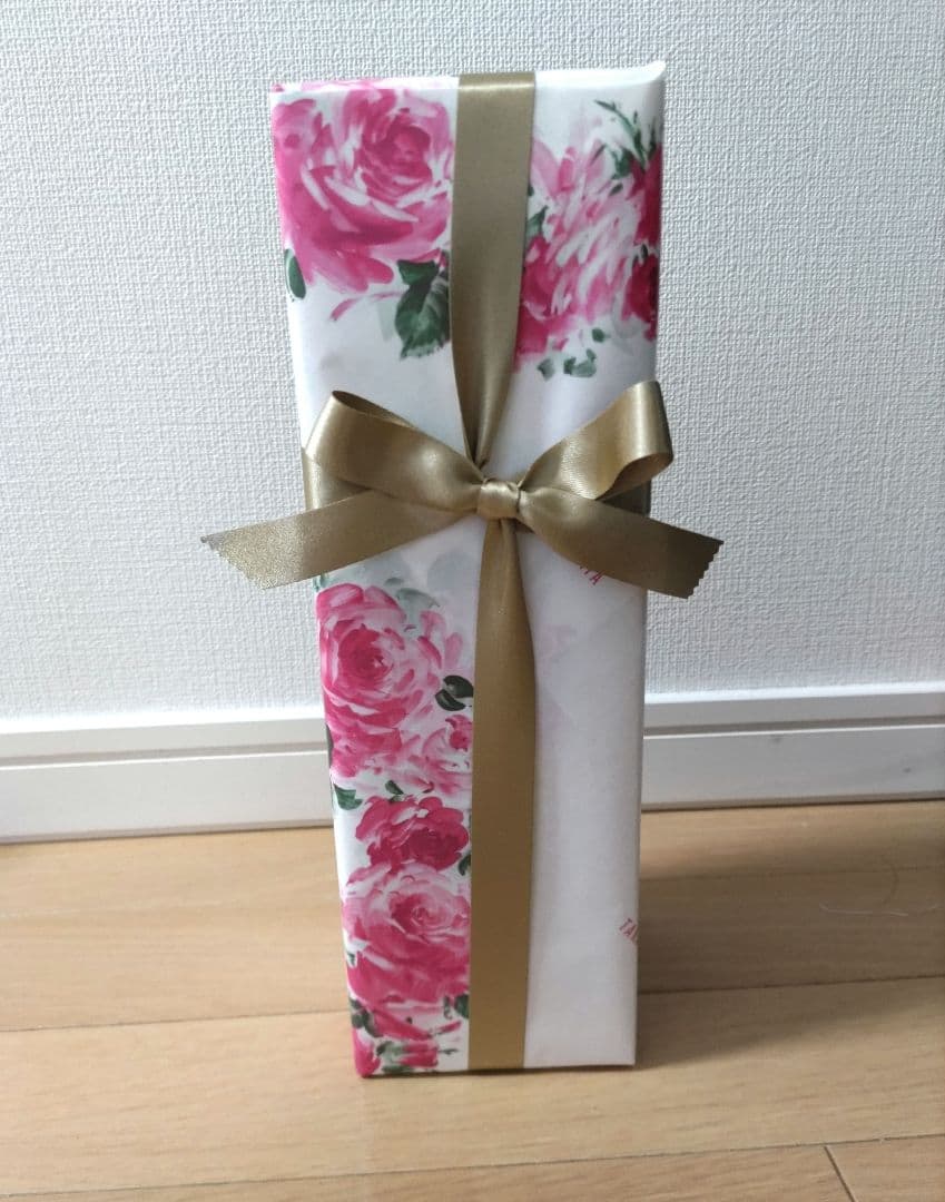 【森伊蔵・新品未開封】金ラベル 720ml 高島屋 匿名配送・送料無料 【森伊蔵・新品未開封】金ラベル 720ml 高島屋 匿名配送・送料無料