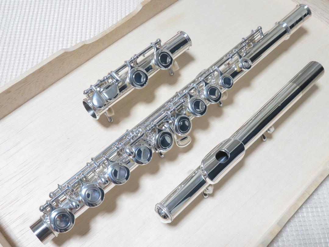 メンテナンス済み　フルート　ヤマハ　211　後期型・最終モデル 美品 メンテナンス済み フルート ヤマハ ESTABRISHED 211 後期型