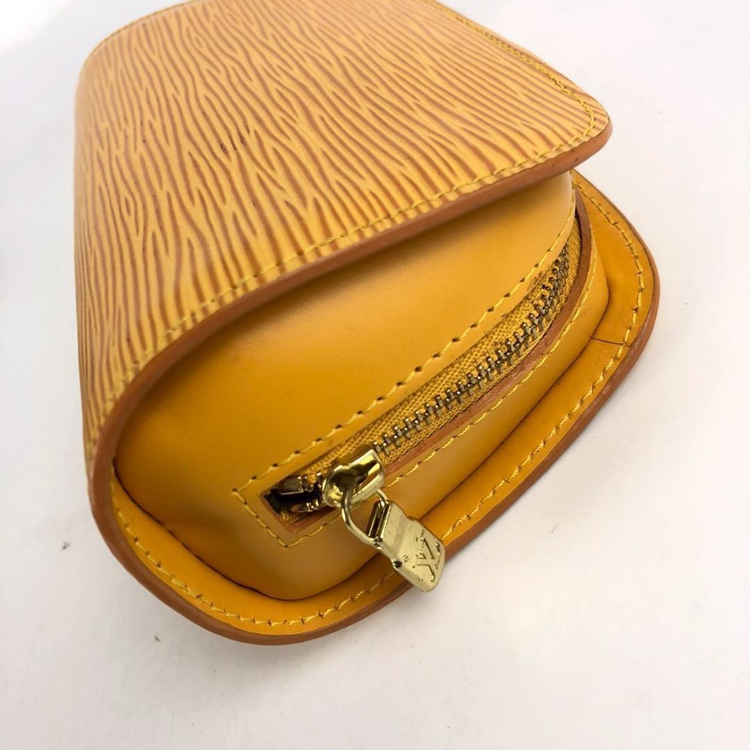 LOUIS VUITTON  ドーフィーヌ エピ ポーチ 美品】ルイヴィトン エピ ポーチ ドーフィーヌPM ブラック 黒