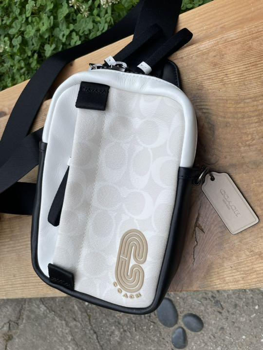 COACH L型 ボディバッグ シグネチャー 美品