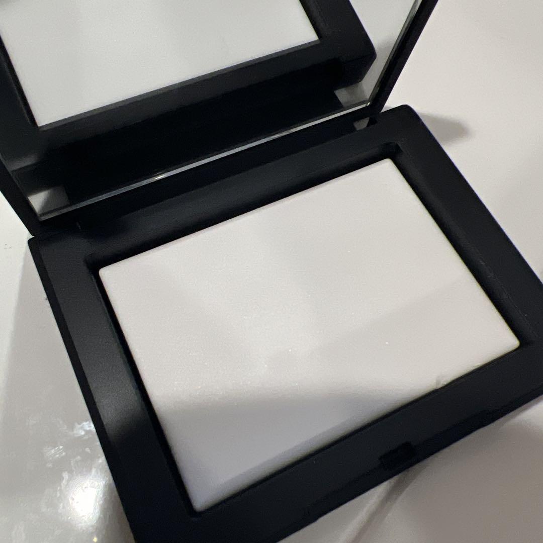 NARS ライトリフレクティングセッティングパウダープレストN