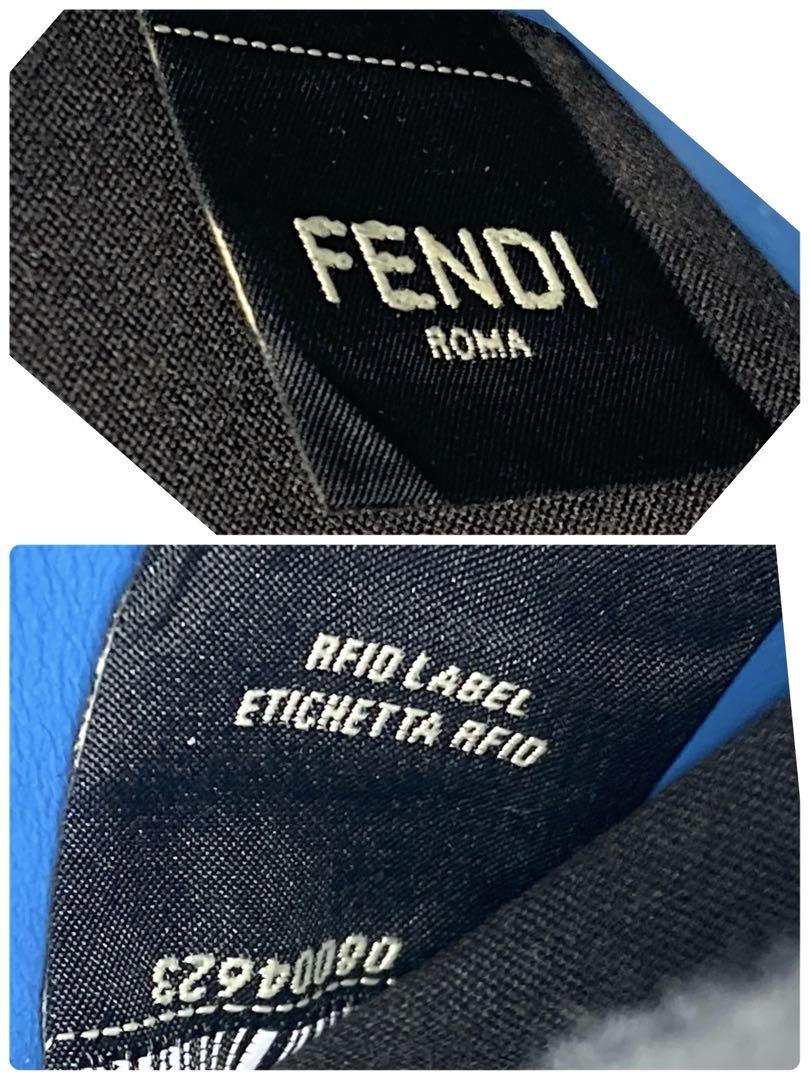 美品　FENDI フェンディ　シグネチャー　レザー　メタルロゴ　二つ折り財布