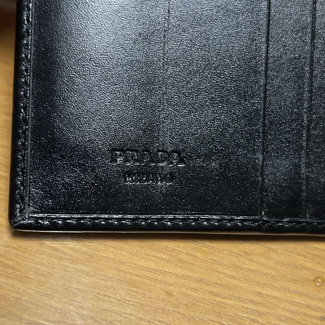 【希少】正規 PRADA プラダ 二つ折り財布 本革 レザー 早い者勝ち！