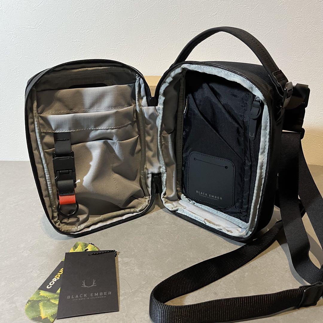 KOMPAK ブラックエンバー　BLACK EMBER ショルダーバッグ　極美品