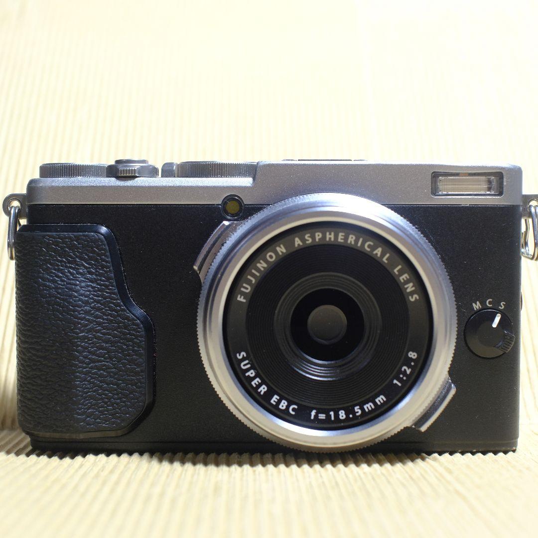 FUJIFILM X70 SILVER 付属品付き