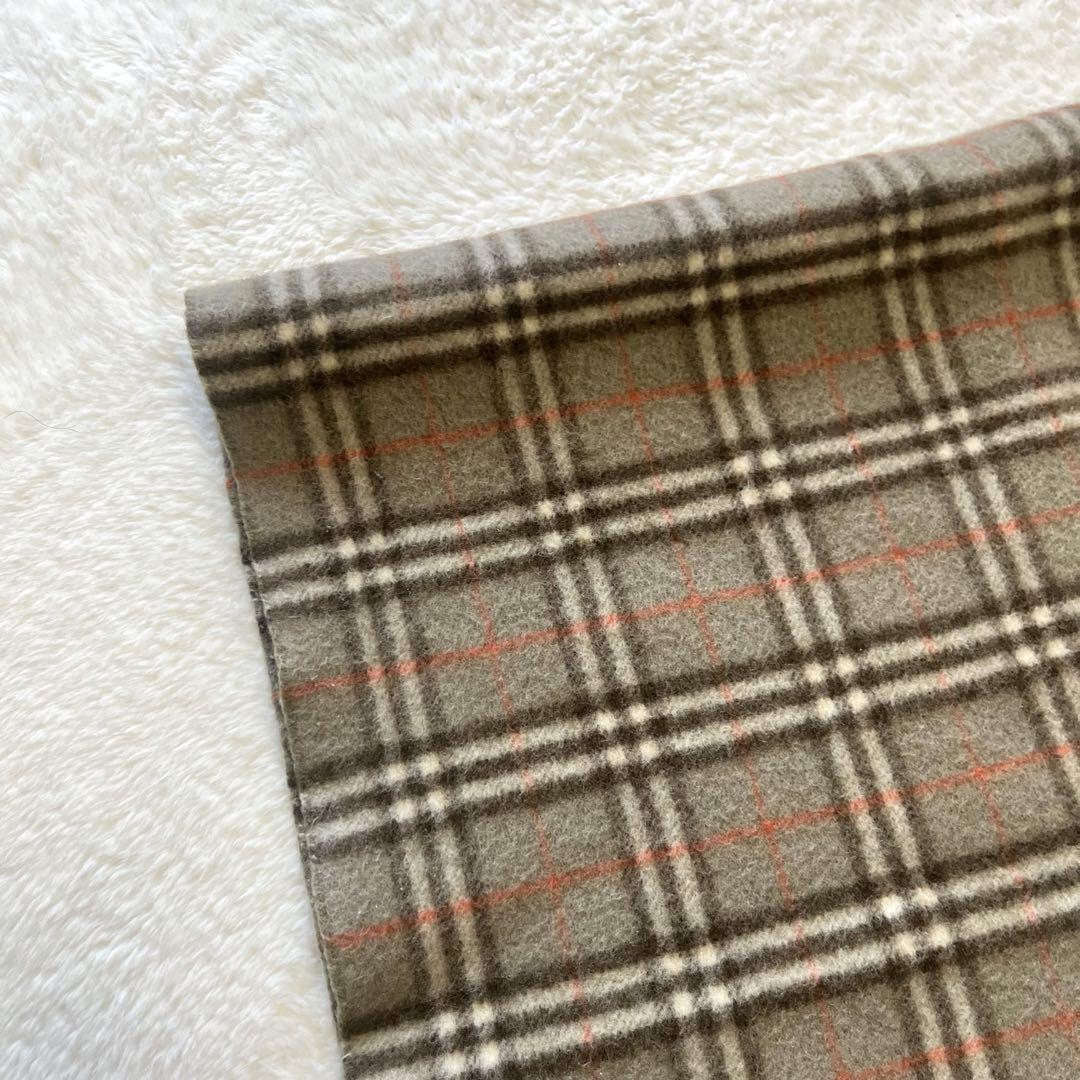 Burberry バーバリーロンドン　大判ストール　膝掛け　ノバチェック　刺繍