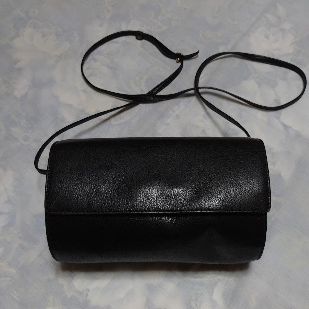 ロエベショルダーバッグ