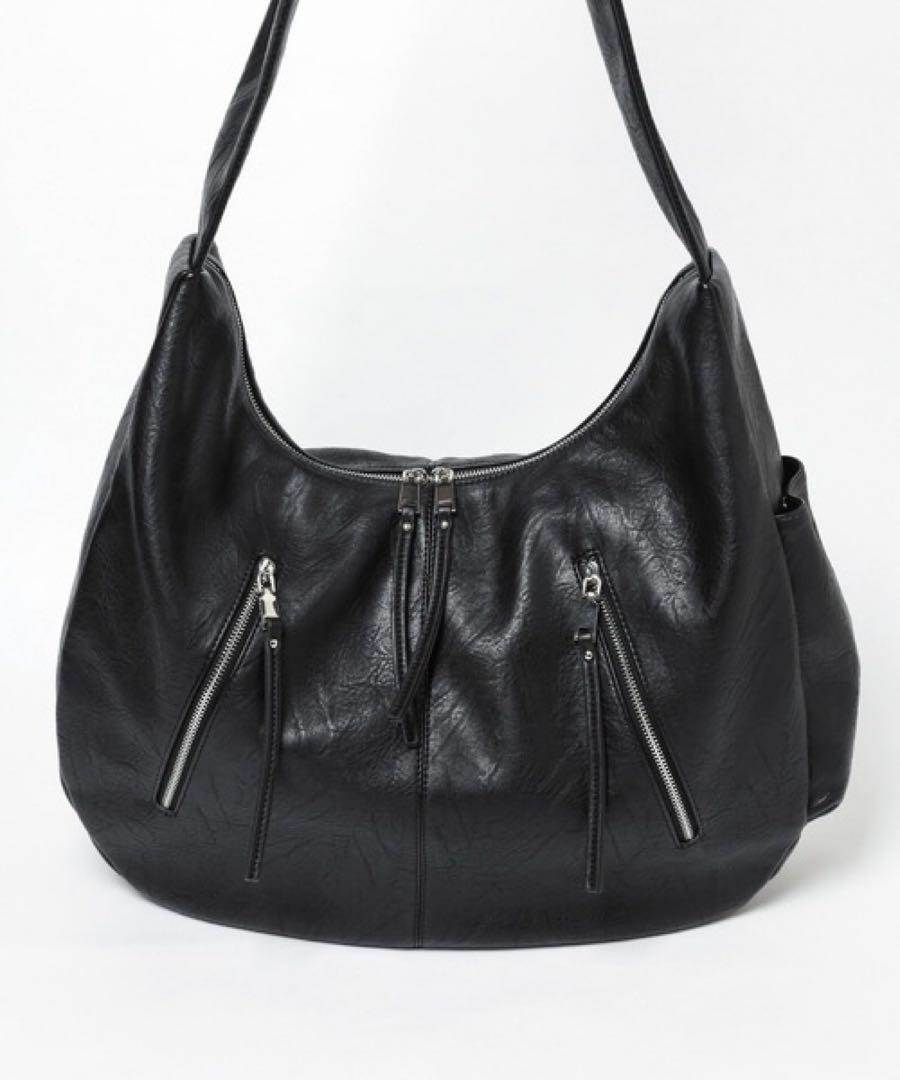 HARE BIGオーバルBAG ショルダーバッグ　たすき掛け　ビッグクロワッサン