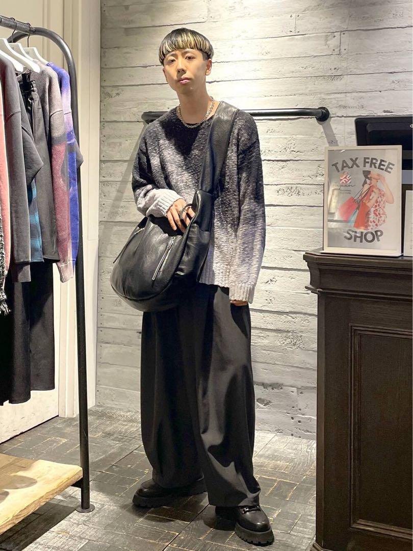 HARE BIGオーバルBAG ショルダーバッグ　たすき掛け　ビッグクロワッサン