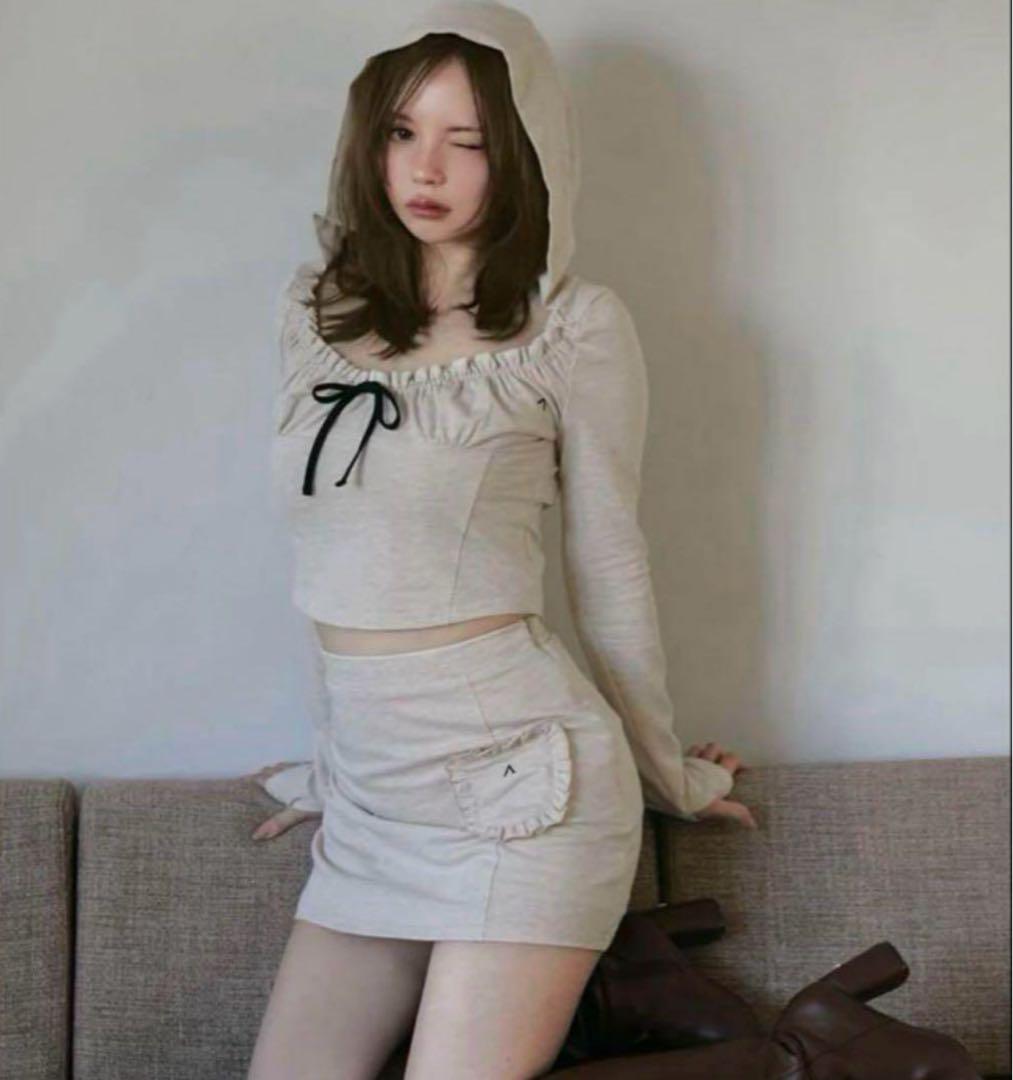 andmary Gather frill set up