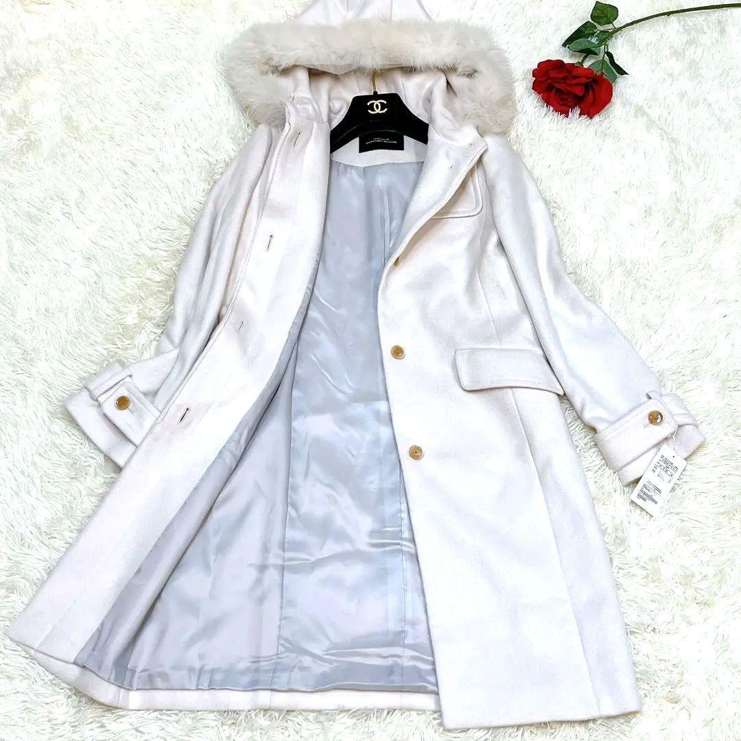 新品タグ付き✨ 定価31,900円　ホワイト　ロングコート　36
