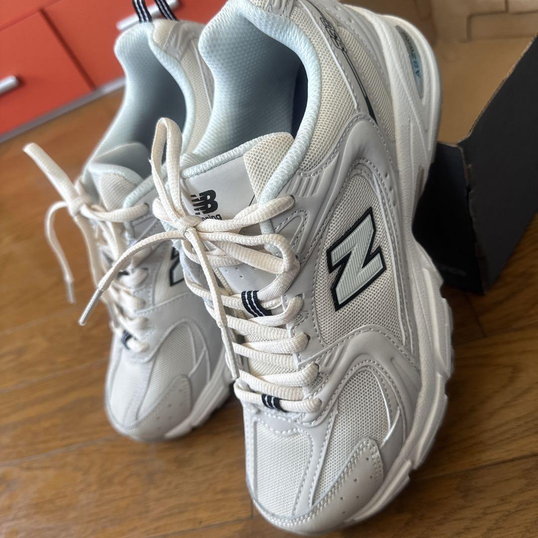 新品　new balanceニューバランスMR530SHスニーカー23.5cm
